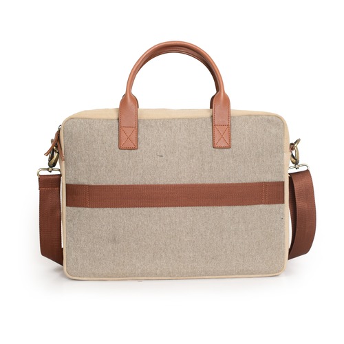 Trooper-beige3.jpg Trooper-beige3.jpg